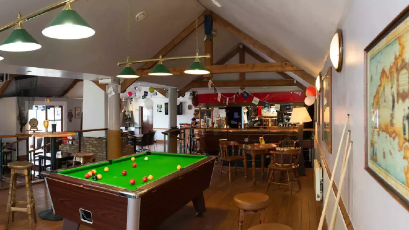Kerlann pool table in bar